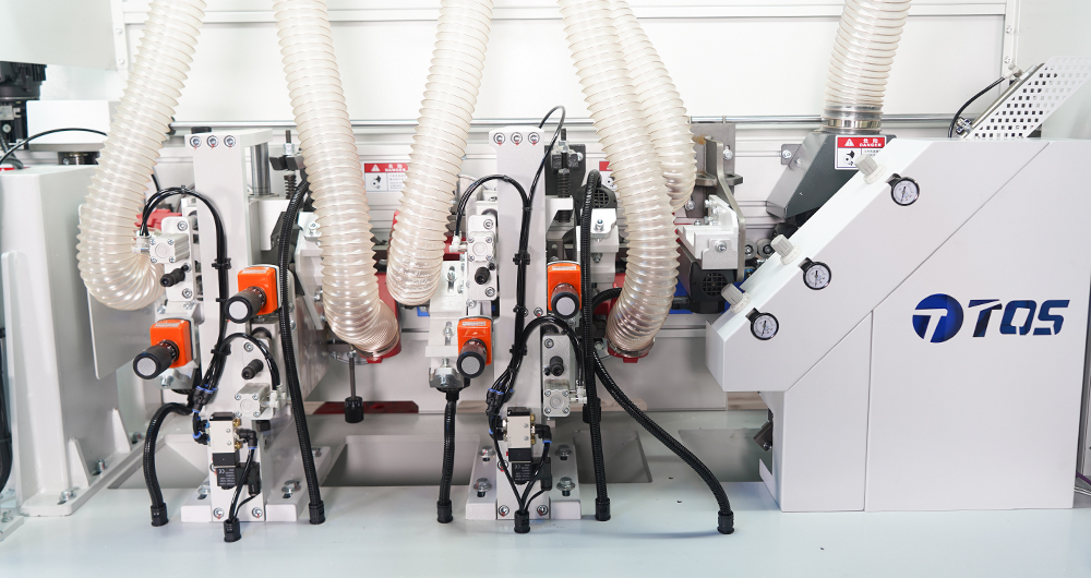 双导轨快速齐头装置、粗修边、精修边